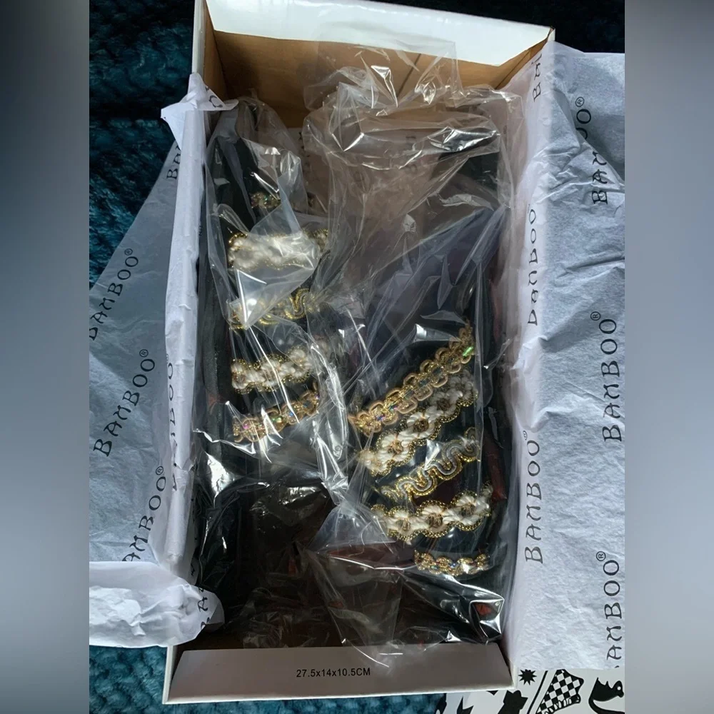 🌸BAMBOO Black & Gold Jeweled Strap Strappy Sandals in box.New! 4 sizes.
